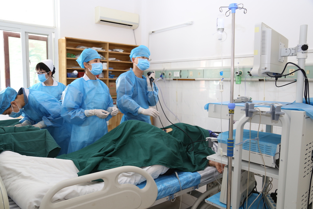 里程碑:县人民医院率先开展胸腔镜